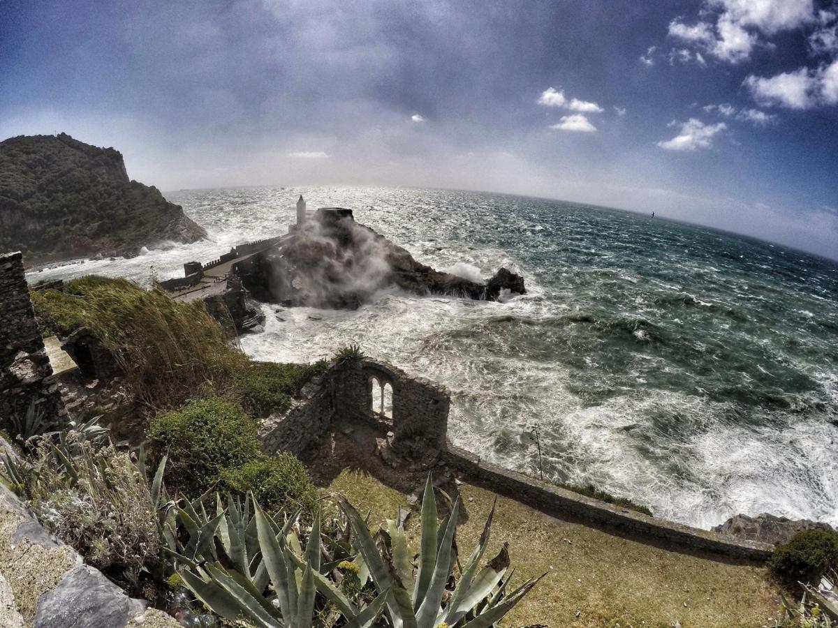 Sea View Apartment In Front Of The Sea Porto Venere Exterior foto
